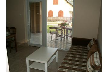 Slovacchia Privát Moča, Esterno